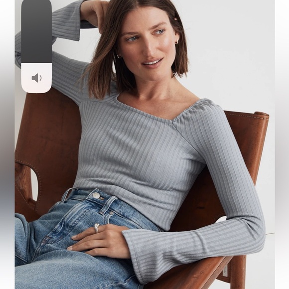 NWT Ribbed Square-Neck Long-Sleeve Tee Size Medium - Picture 5 of 14